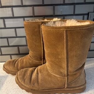BearPaw Tan Winter Boots